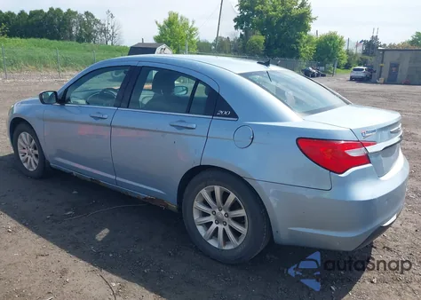 2013 Chrysler 200 Touring из США, поврежденный, VIN 1C3CCBBB9DN500847